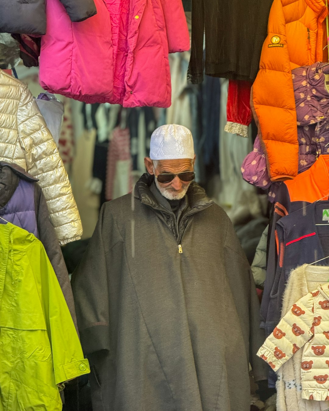 Top 5 Festive Looks for Eid 2026: From Flowing Dresses to Handloom Sarees Auto 62